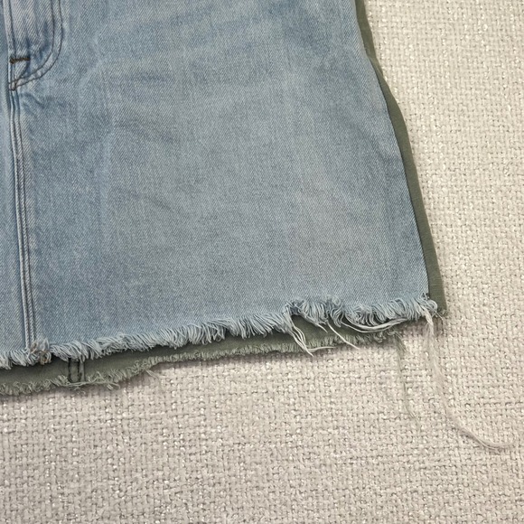 FRAME Denim Mini Skirt Womens Blue‎ Green Frayed Hem Utility Pockets - Picture 3 of 14